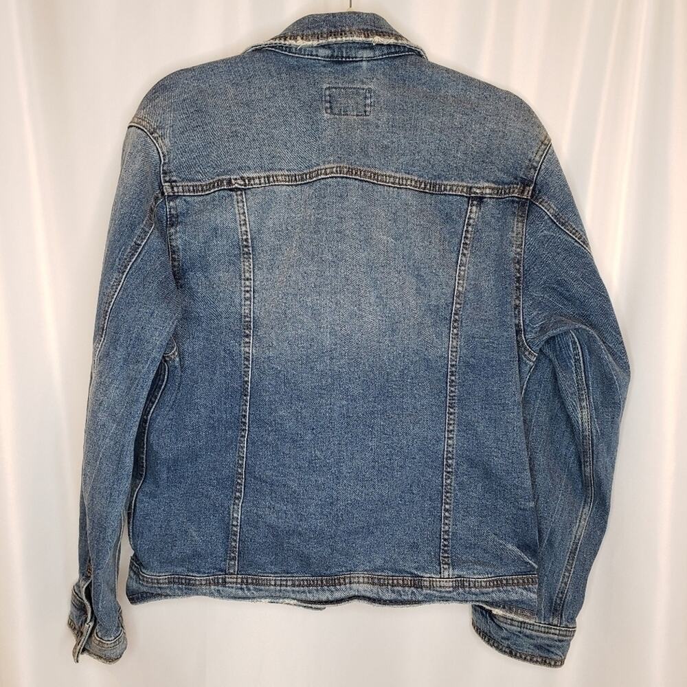 Universal Thread Women's Essential Freedom Denim Jean Jacket Y2K  Small - Picture 3 of 6